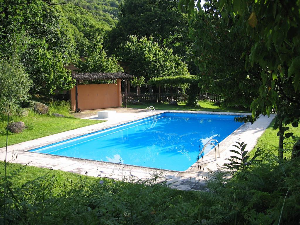 Albergue Turistico Valle Del Ambroz Hervás Exterior photo