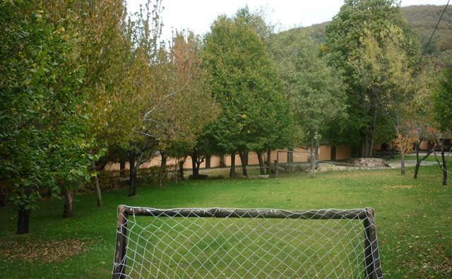 Albergue Turistico Valle Del Ambroz Hervás Exterior photo