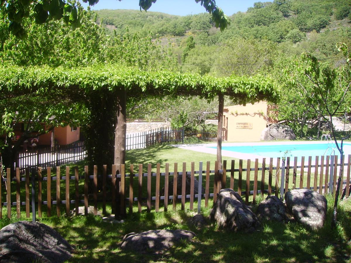 Albergue Turistico Valle Del Ambroz Hervás Exterior photo